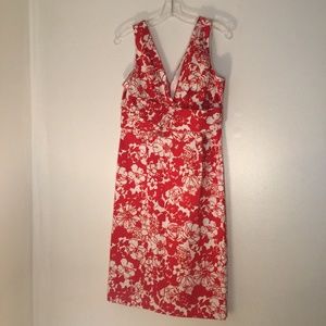 Michelle Michelle summer dress v-neck sleeveless red white flowers size 10